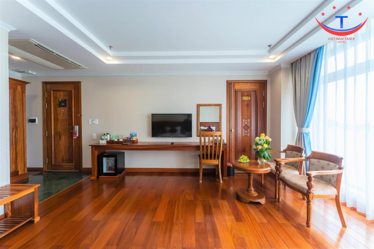 Vietnam Taste Hotel Quy Nhon - Beachfront ภายนอก รูปภาพ